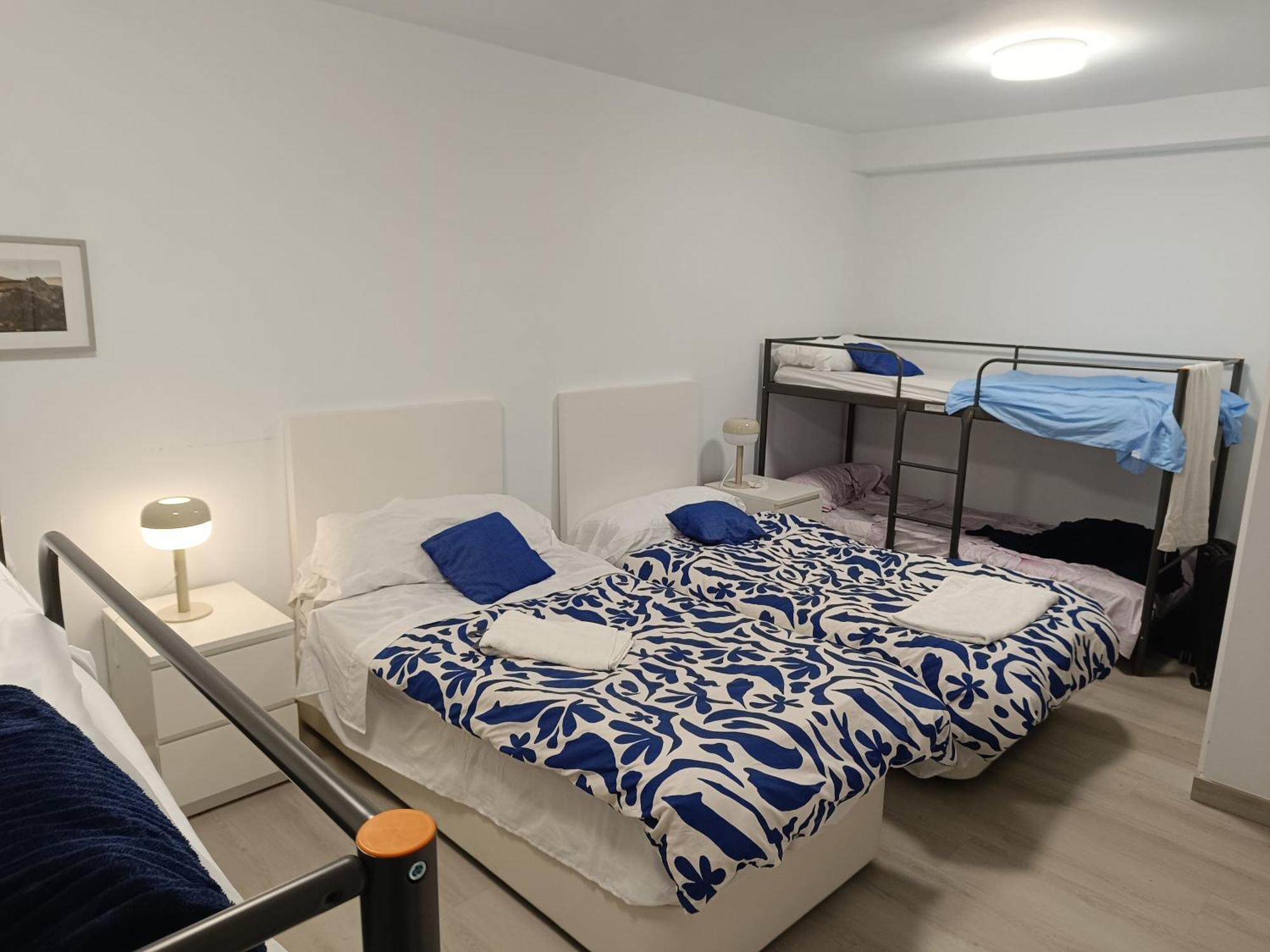 马德里2-Centro Hab Compartida Masculina 8X住宿加早餐旅馆 外观 照片